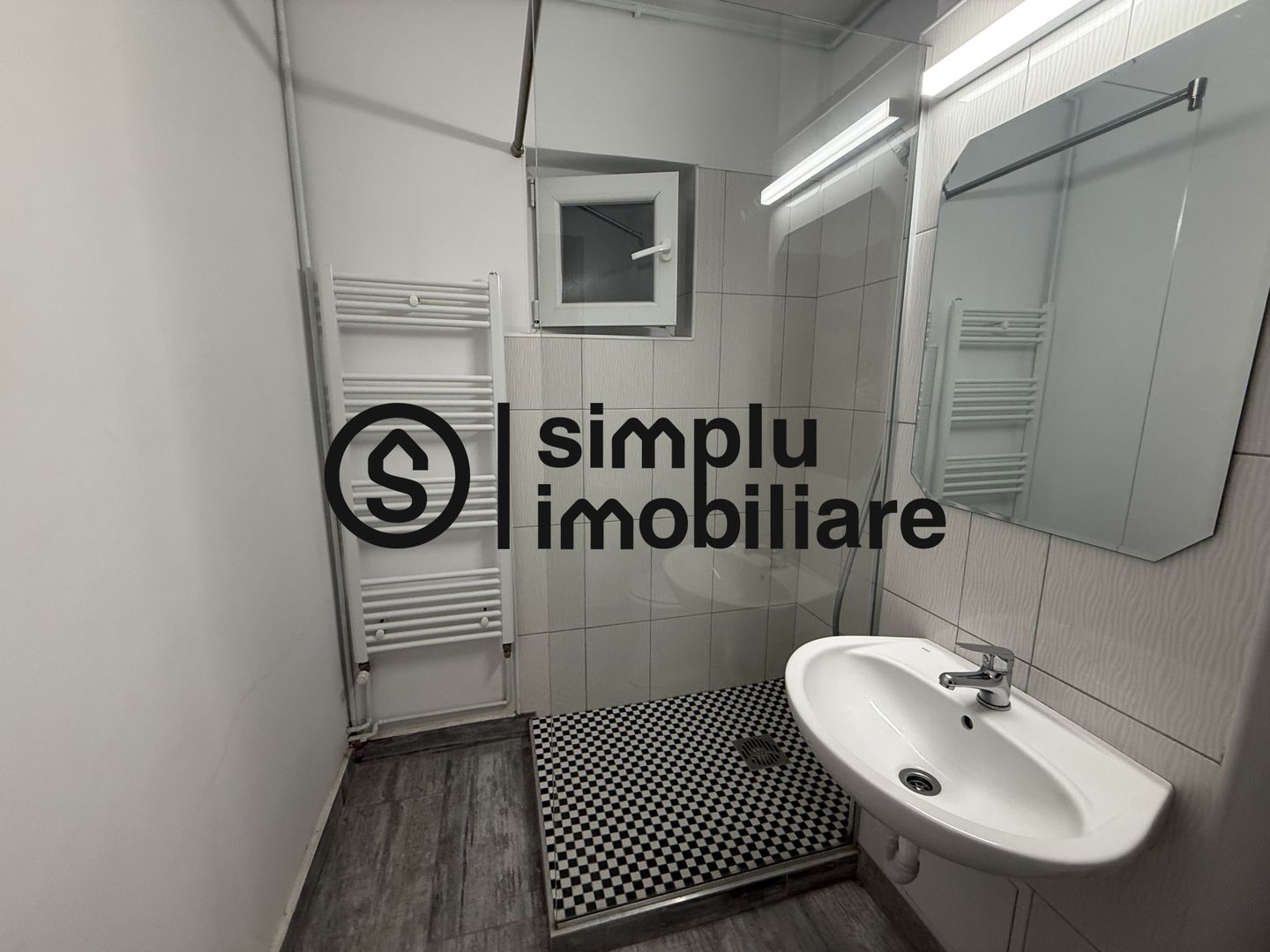 2 camere modificate in 3, etaj 2/4, centrala, Rovine - 115 000 Euro - Poză 15