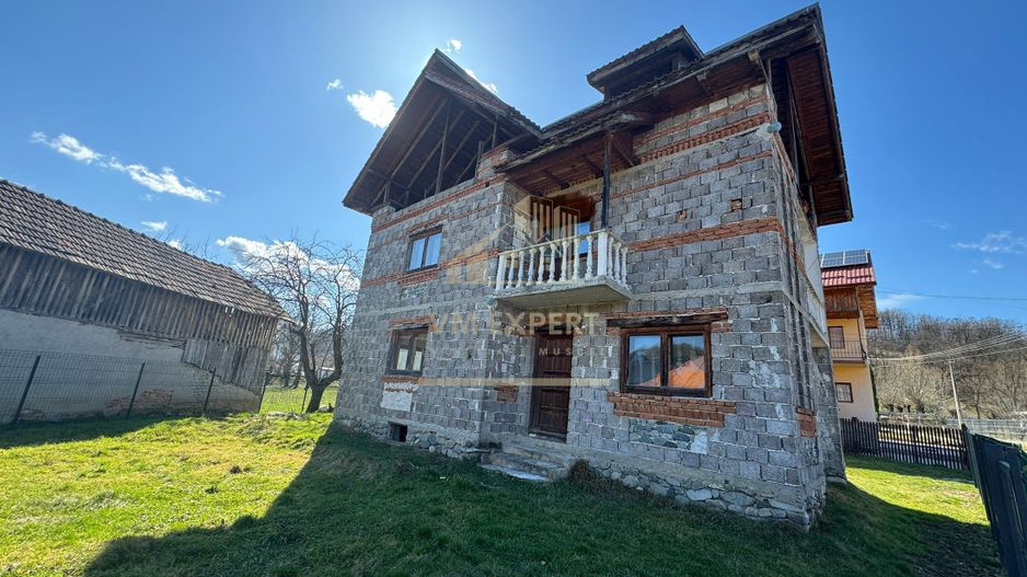 VILA 4 CAMERE, SUPRAFATA 144 MP, TEREN 491 BUGHEA DE JOS - Poză 8