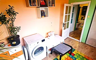 Vand apartament cu 4 camere in zona spitalul judetean,comision ,,0'' - Poză 12