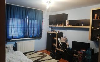 ageuropa.ro vinde ap 3 cam DECOMANDATE în Carpați 2 la etajul 4. - Poză 1