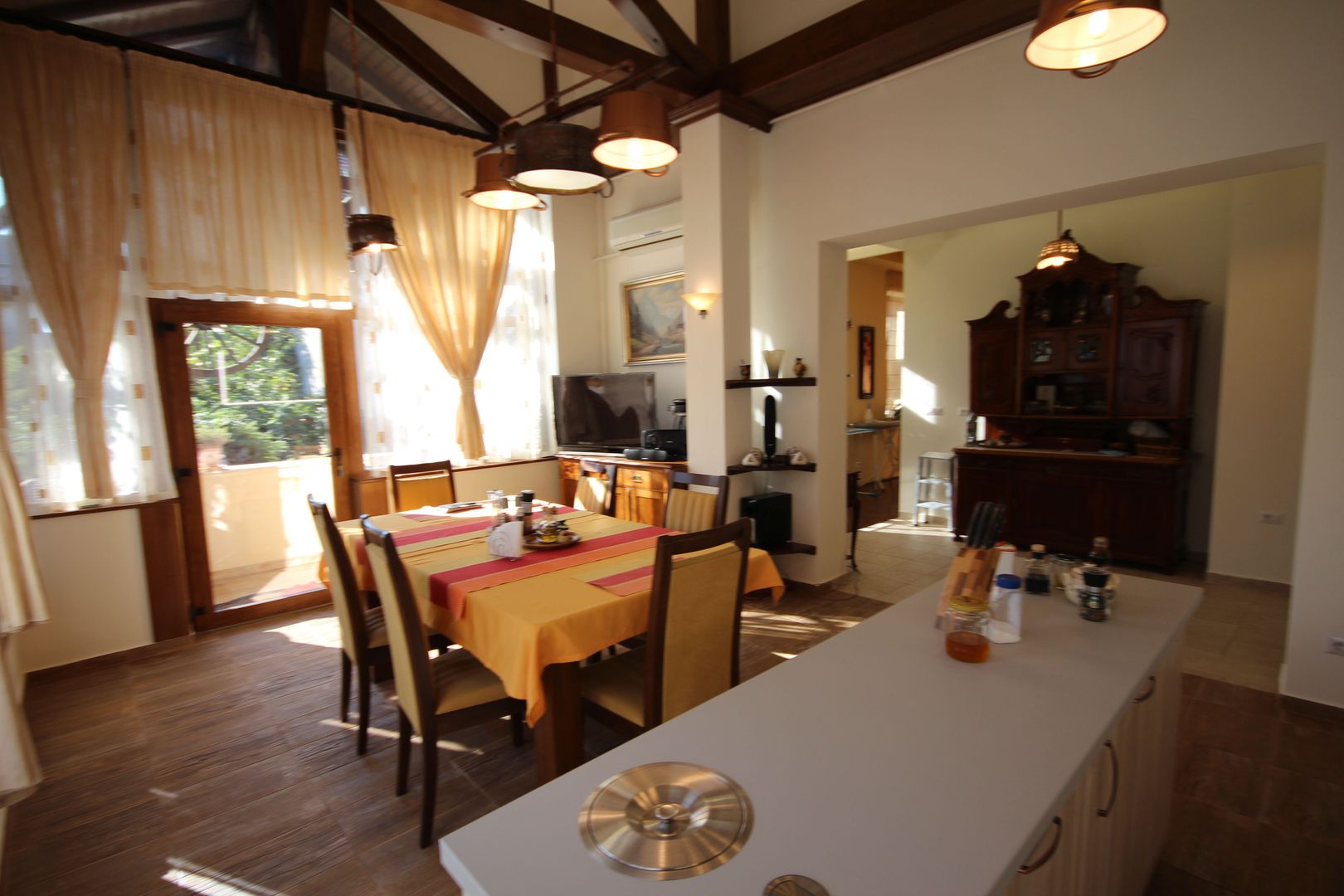 Vila frumoasa de vanzare in zona Balcescu! - Poză 20