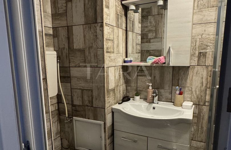 Apartament cu 2 camere, renovat complet, Gheorgheni. - Poză 8