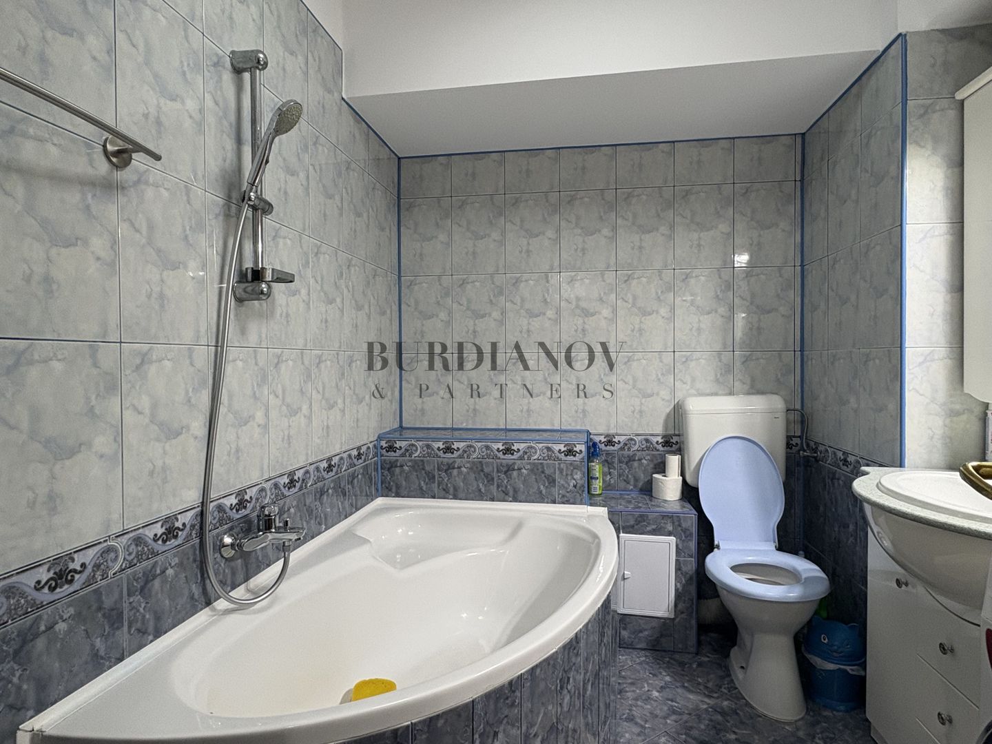 Apartament cu 3 camere Drumul Taberei - Metrou Constantin Brâncuși - Poză 9