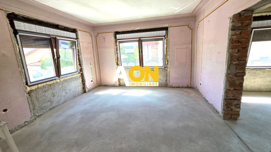 Casă semifinisată, 4 camere, 350 mp teren, la asfalt, zona Centru - Poză 6