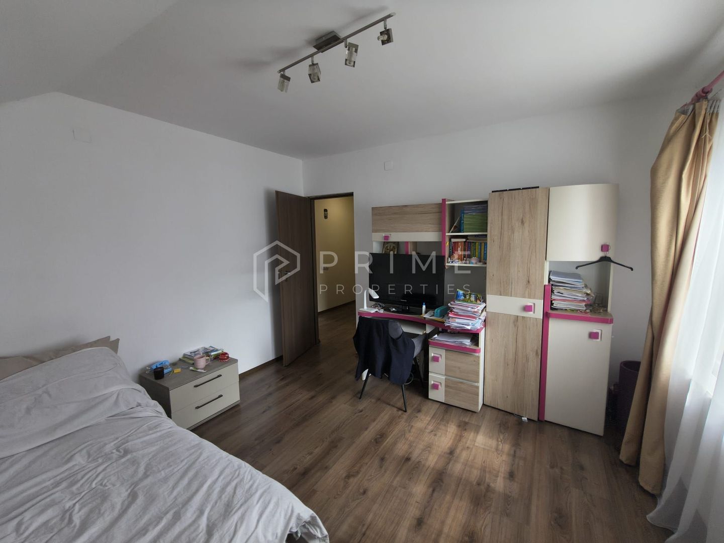 Vând CASĂ P+M, 142 mp util, Garaj, Teren 570 mp - Sâncraiu de Mureș - Poză 5