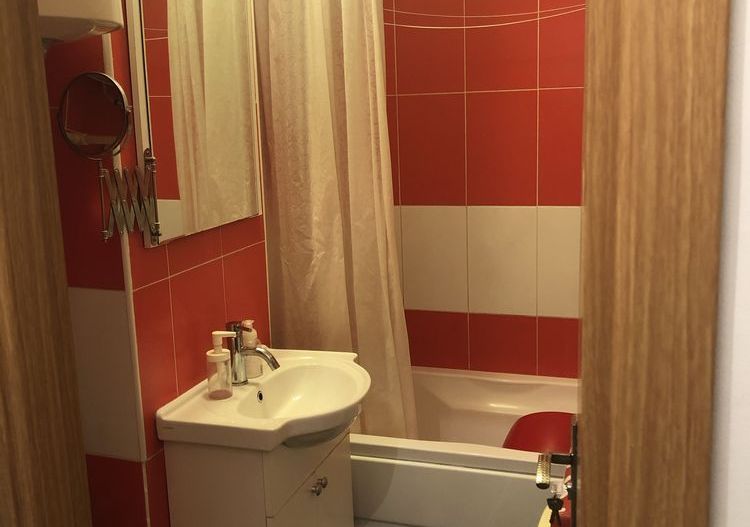Închiriere Garsonieră transformată în 2 camere, utilată complet, etaj 9 - Poză 6
