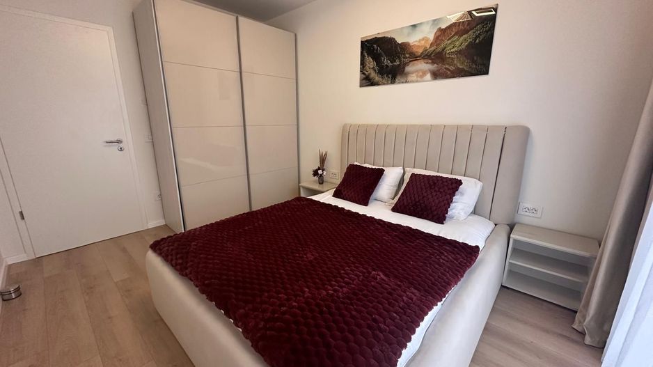 Apartament lux cu 2 camere de închiriat - zona Coresi - Poză 6