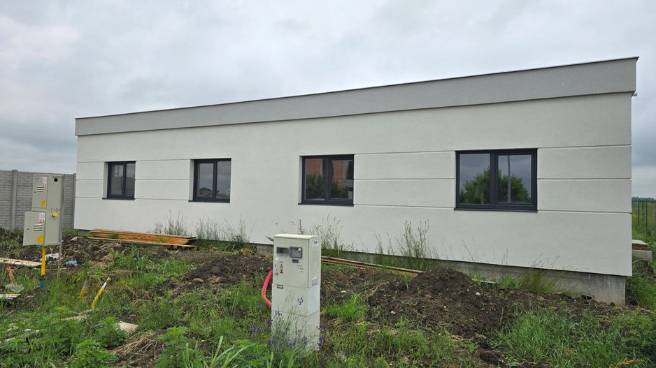 1/2 Duplex pe parter,predare la cheie  , 3 dormitoare, Zona Metro 2, Comision 0% - Poză 2