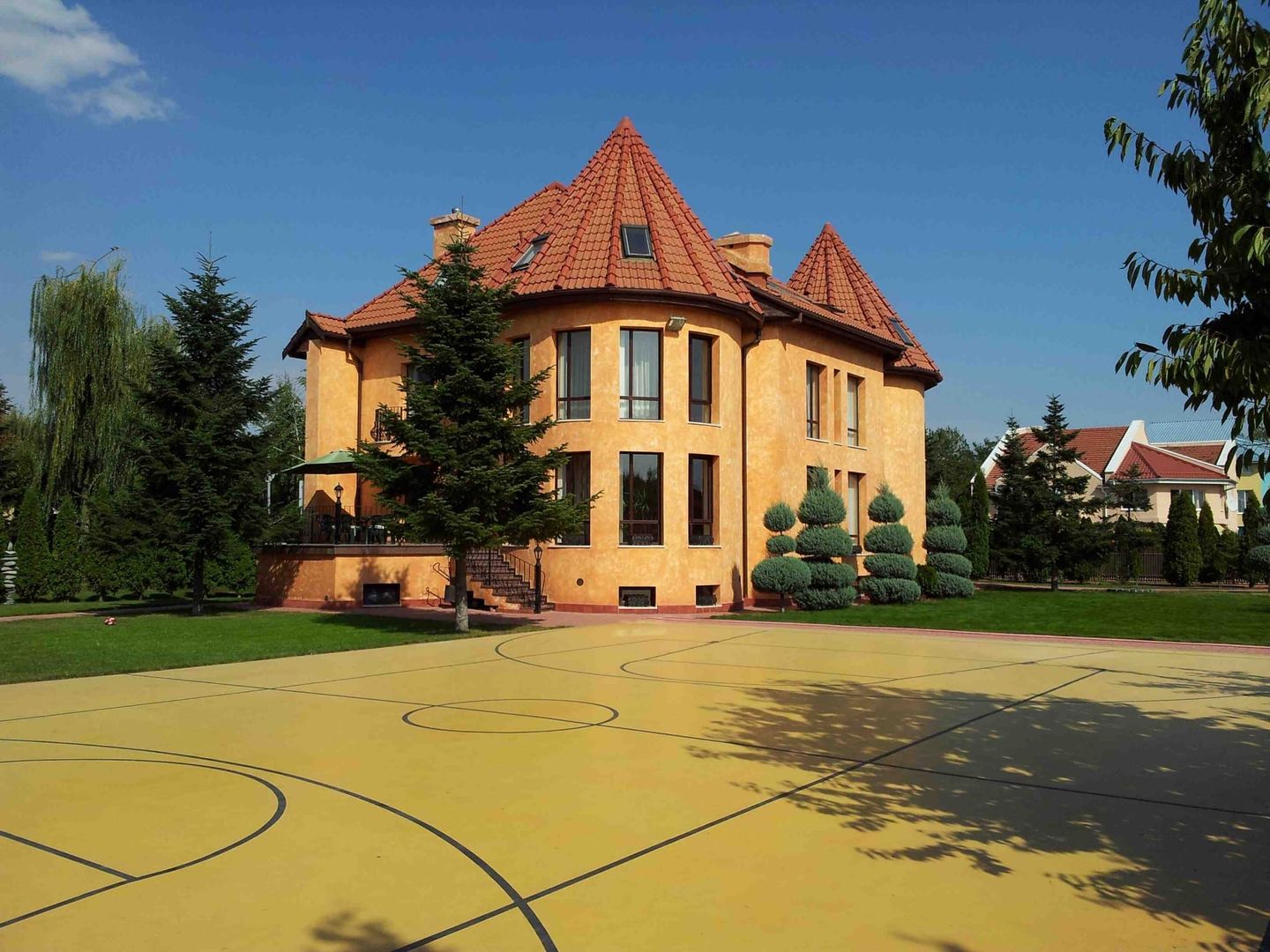 Vila unicata | Teren de 3000 m2 | Piscina si vegetatie matura - Poză 1