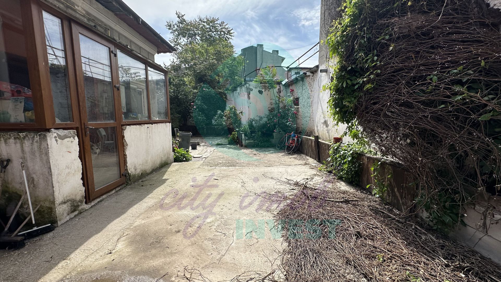 Casa singura in curte zona Mosilor - Poză 9