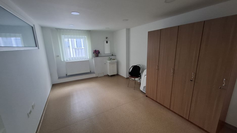 Spații de birouri / cabinete – 16 mp – Str. Milcov (lângă Rompetrol) - Poză 1