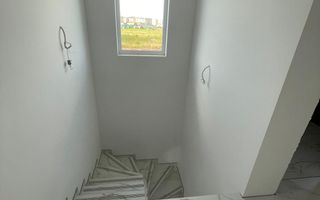 Duplex despartit prin camera tehnica. Carport. Finisaje la alegere - Poză 8