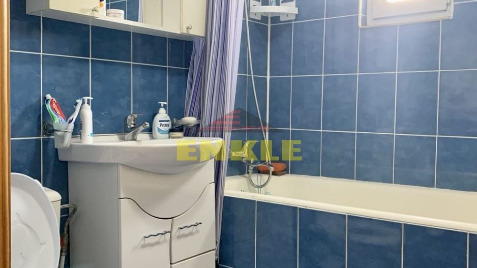 VÂNZARE APARTAMENT 2 CAMERE + MANSARDĂ - Poză 8