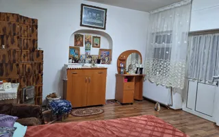 Casă tip triplex 2 camere de vânzare Curtea de Argeș Central / Spațiu Birouri - Poză 14