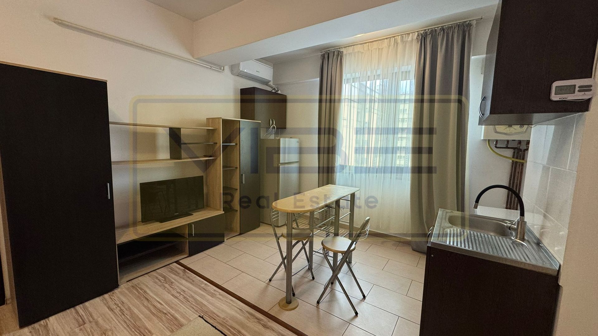 Garsoniera moderna Rond Pacurari - 20 min Copou - Poză 3
