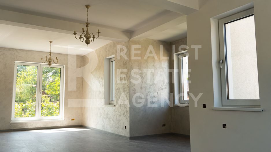 Case moderne de vânzare în Cristian, Brașov – confort și eficiență - Poză 5