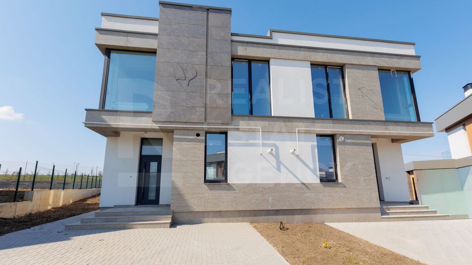 Vânzare, duplex 3 camere, + 6 ari, str. Băcioii Noi, Botanica - Poză 3
