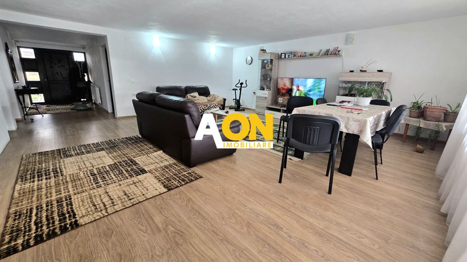 Casa Individuala 4 Camere, 1750mp Teren, Zona Sard - Poză 2