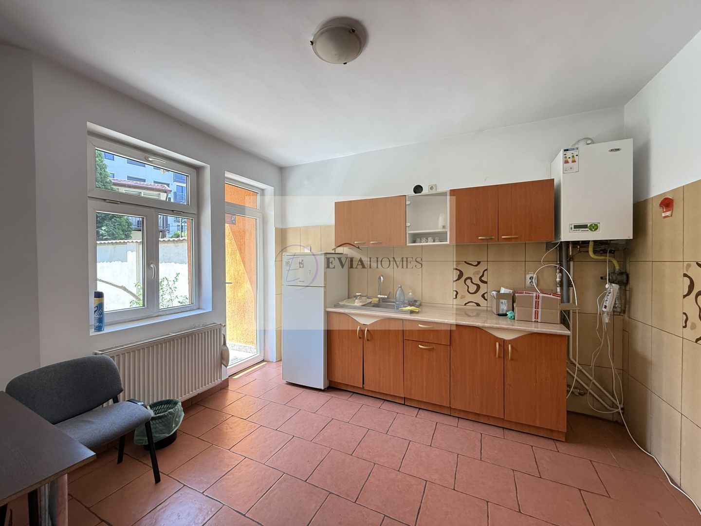 Casa individuala spatioasa, curte si parcare/zona Semicentrala - Poză 6