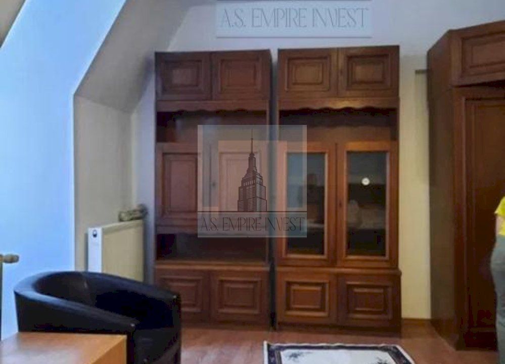 Ap 3 camere decomandat - zona Centrul Vechi - Poză 1