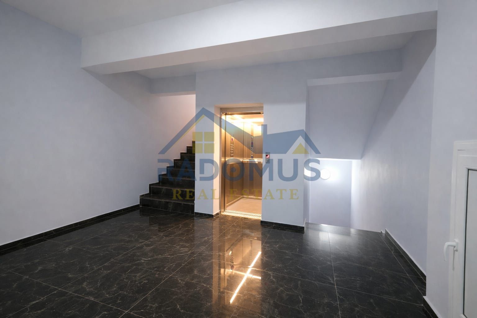 Apartament 2 camere - 2019 -  Cartier 9 Mai - Mobilat - Utilat - Poză 12