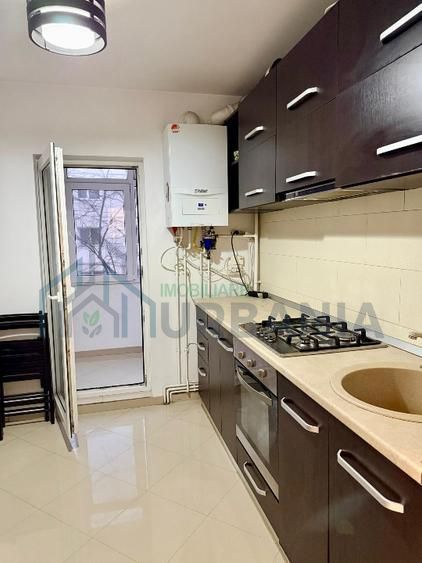 # Închiriez apartament 3 camere decomandat - Iași - zona Nicolina 1 - Poză 3