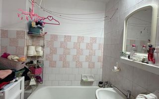 Apartament de vanzare decomandat -3 camere - Poză 9