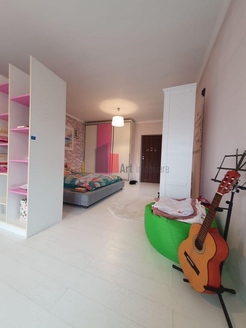 Vila superba Tunari cu piscina - Poză 13