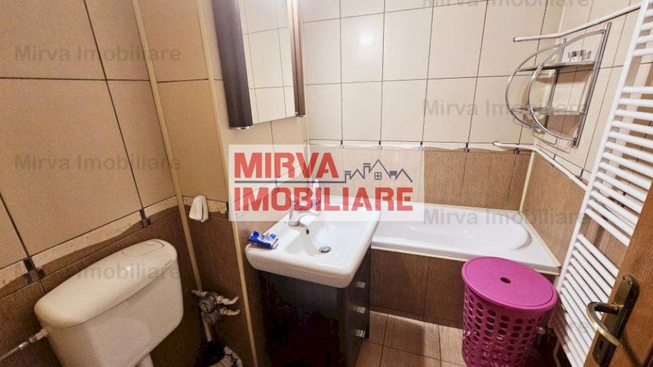 Vanzare garsoniera cu terasa, mobilata si utilata, zona Cina - Poză 10