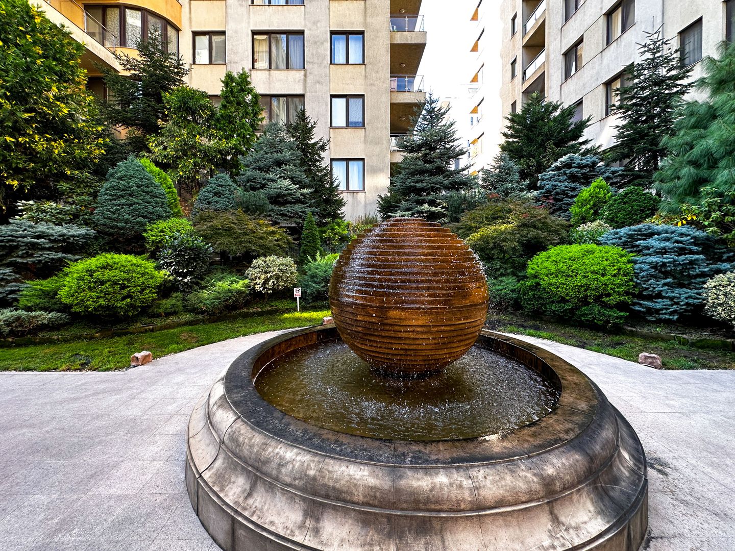 Luxury 4-Bedroom Triplex with Floating Terrace & Panoramic Views - Poză 26