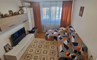 Apartament 3 camere semidecomandat de vanzare in zona Baba Novac - Poză 2