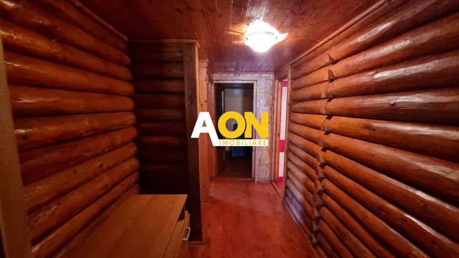 De vanzare casa P+M in stil rustic, 312 mp teren, Barabant - Poză 9