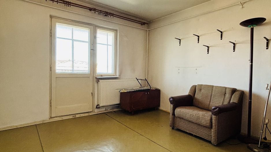 Apartament cu 2 camere, decomandat, Rogerius - Poză 2