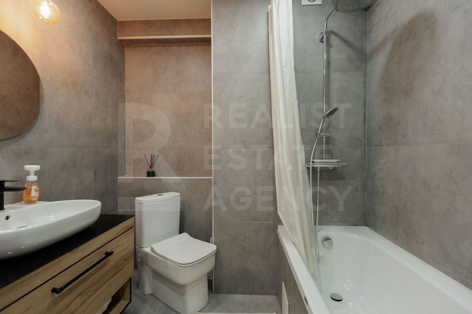 Vânzare, apartament, 2 camere+living, str. Alexandru Cel Bun, Ialoveni - Poză 20