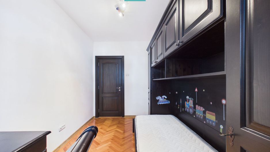 Apartament cu 3 camere decomandat, Str. Horia - Poză 12