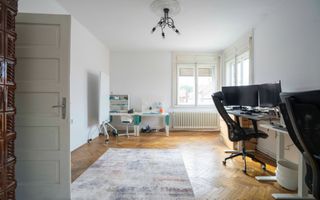 Apartament 3 camere ultracentral cu garaj si beci - Poză 1