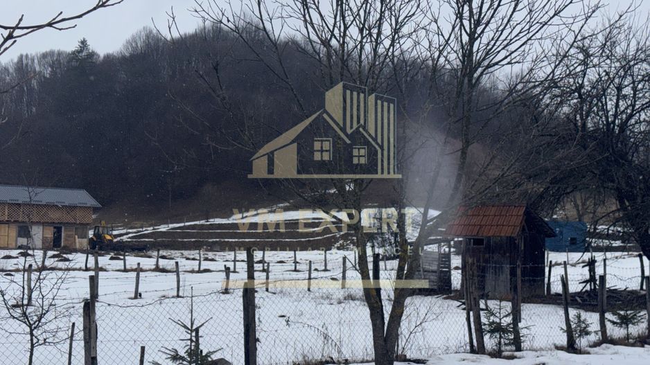 ANSAMBLU DE CASE CU 5 CAMERE 110MP TEREN 2530 MP BUGHEA DE JOS ARGEȘ - Poză 39