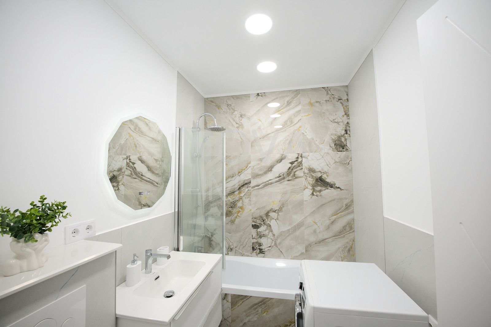 Apartament 2 camere, decomandat, MOBILAT - UTILAT - Poză 8