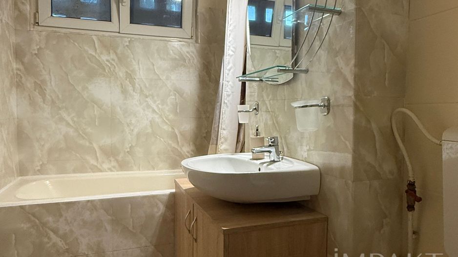 Apartament cu 3 camere in Gheorgheni piata Hermes - Poză 7