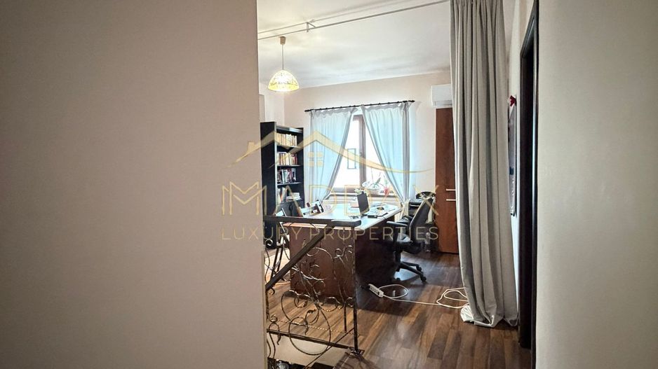 Vila spatioasa cu vedere spre lac Corbeanca - Poză 30