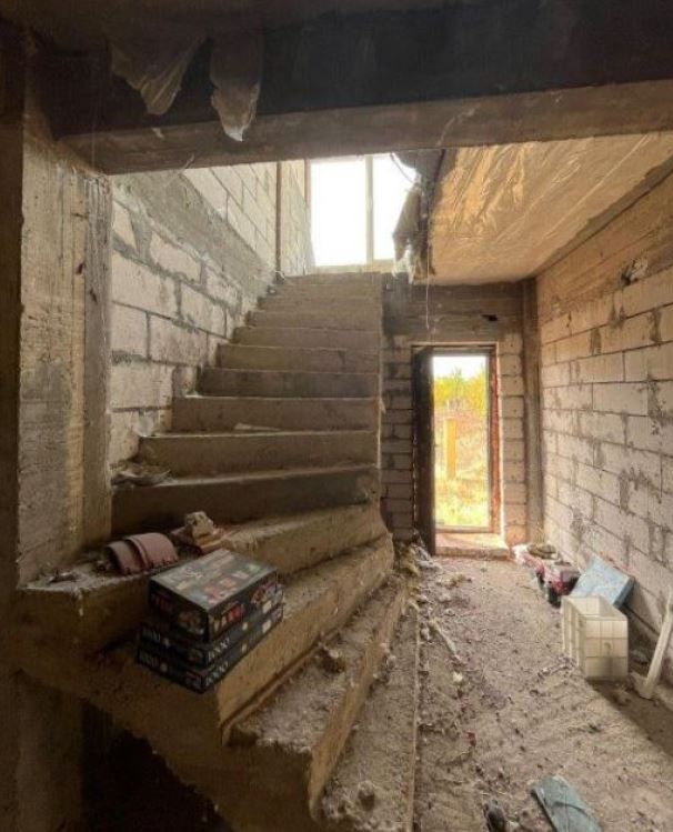 Casa nefinalizata Domnesti - Poză 5