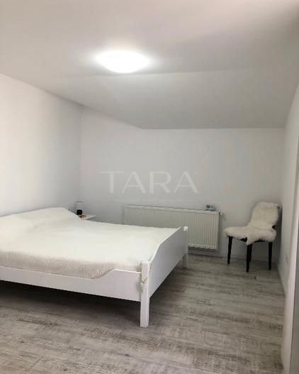 Duplex deosebit cu grădină, terasă amenajată și vedere spre natură. - Poză 4
