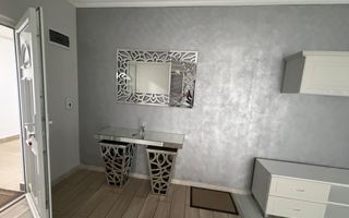 Mobilat si utilat. Disponibil imediat. Loc de parcare - Poză 10