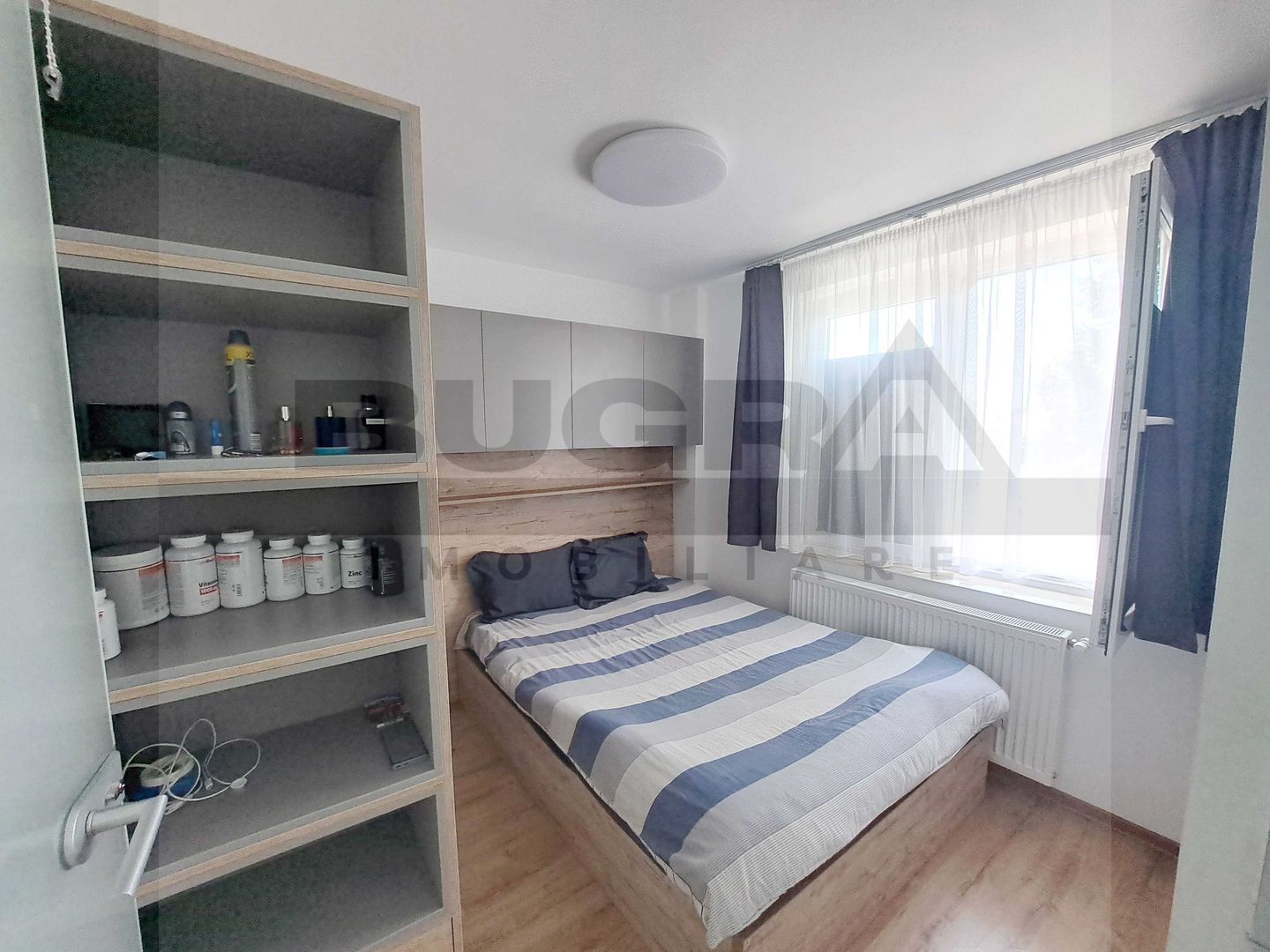 Apartament 2 camere, 29mp, etaj intermediar, zona Piata Hermes - Poză 1
