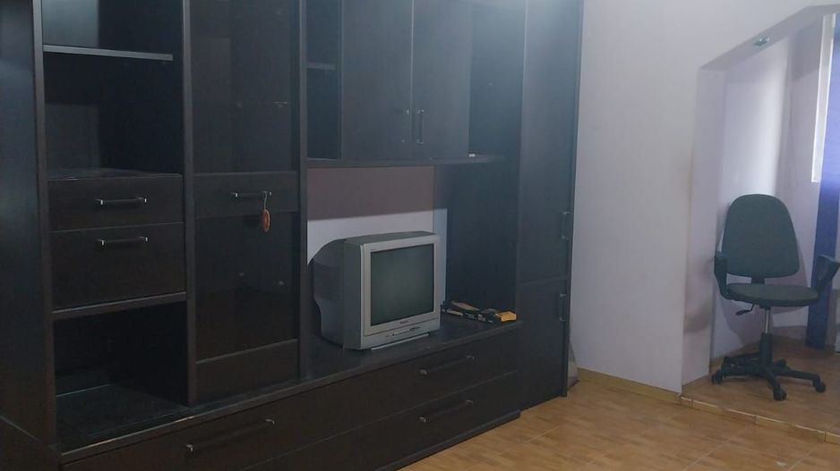 DE INCHIRIAT APARTAMENT  2 CAMERE  CV NOUA - Poză 7