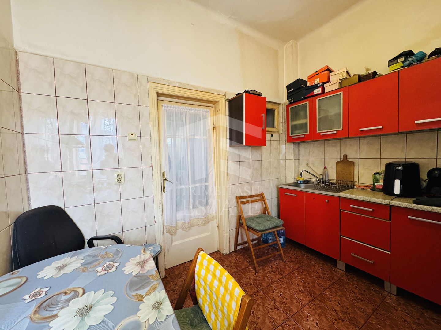 Apartament 3 camere in Vila+Demisol locuibil 18,40 mp - Parcul Carol - Poză 11