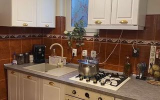 Casa cu 3 camere de vanzare in Dambul Rotund - Poză 3