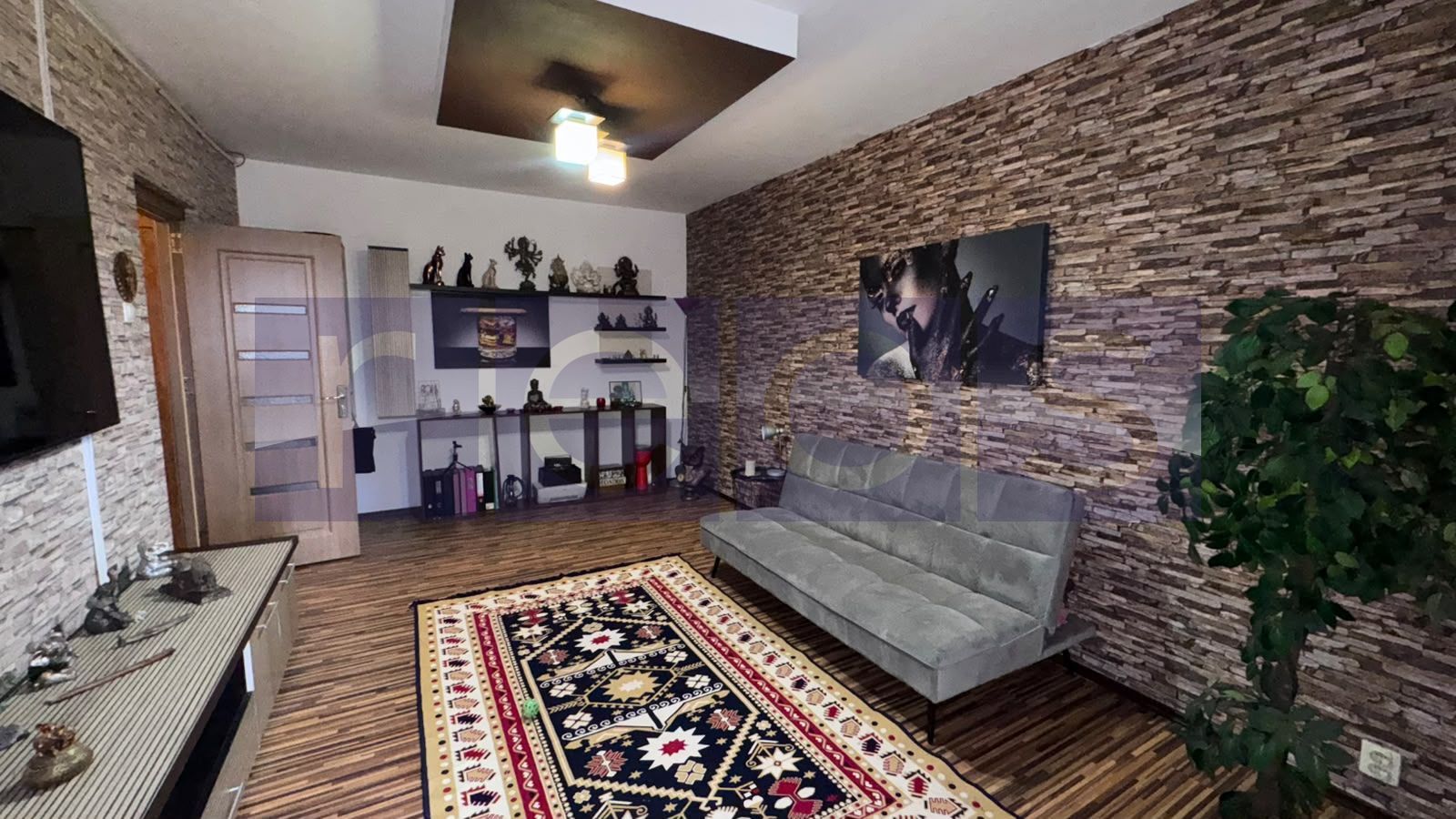 De vanzare 2 camere | Zona Titan - Poză 1