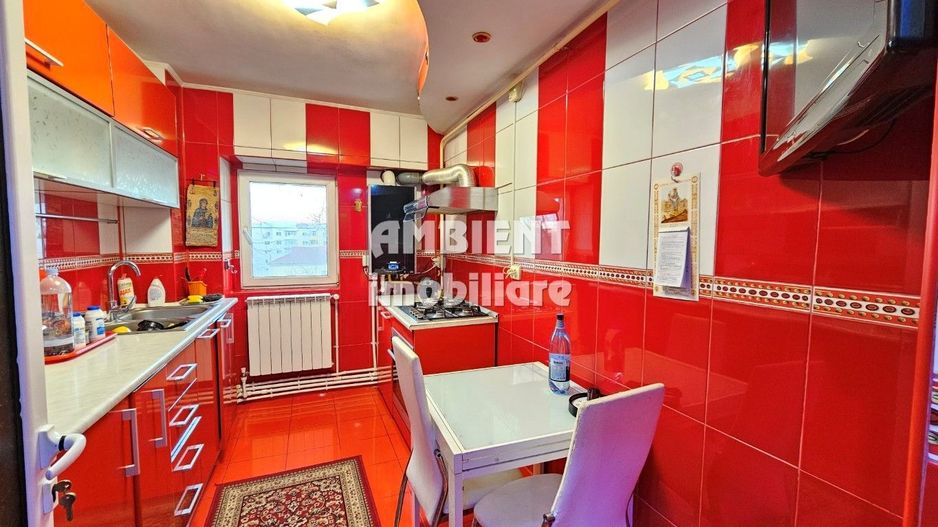Apartament cu 3 camere, etaj 3, mobilat si utilat, zona GARA; - Poză 1