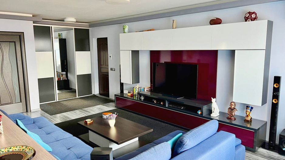 3 Camere cu 2 Parcari   Zona Luminia Europa - Poză 2